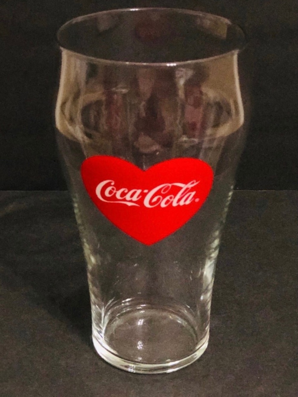 Vintage 20 oz Coke Coca Cola Fountain Drinking Glass with Red Heart.